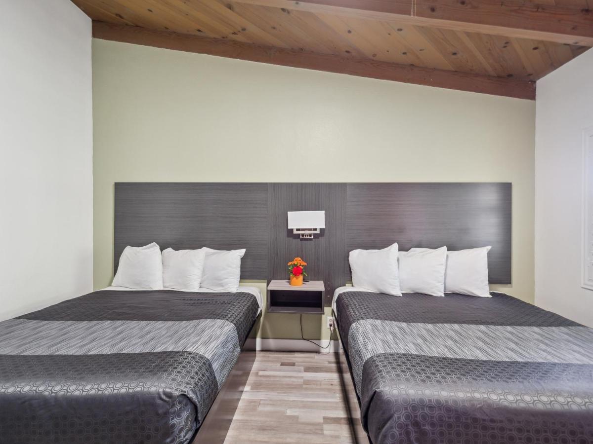 Discovery Inn Monterey Bay Seaside Dış mekan fotoğraf