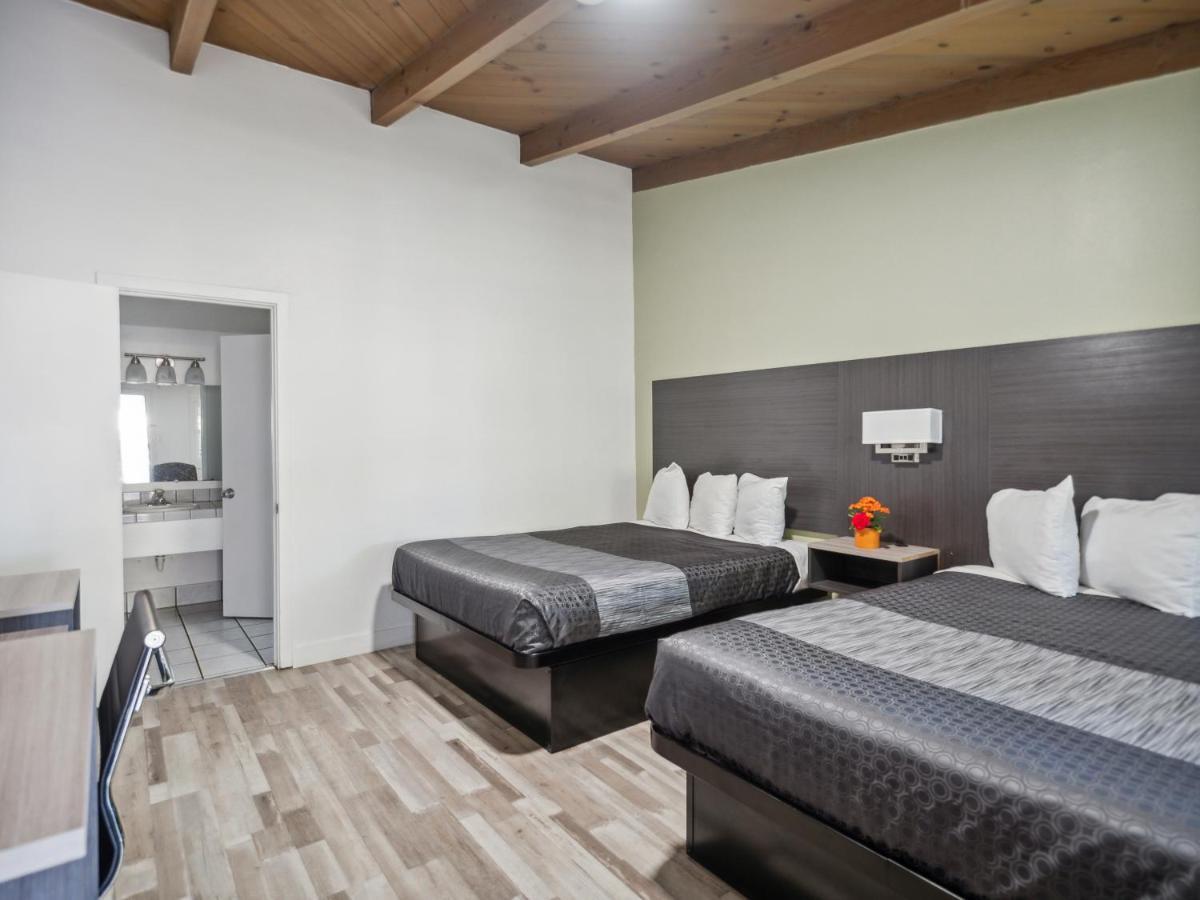 Discovery Inn Monterey Bay Seaside Dış mekan fotoğraf