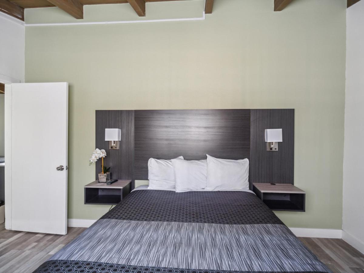 Discovery Inn Monterey Bay Seaside Dış mekan fotoğraf