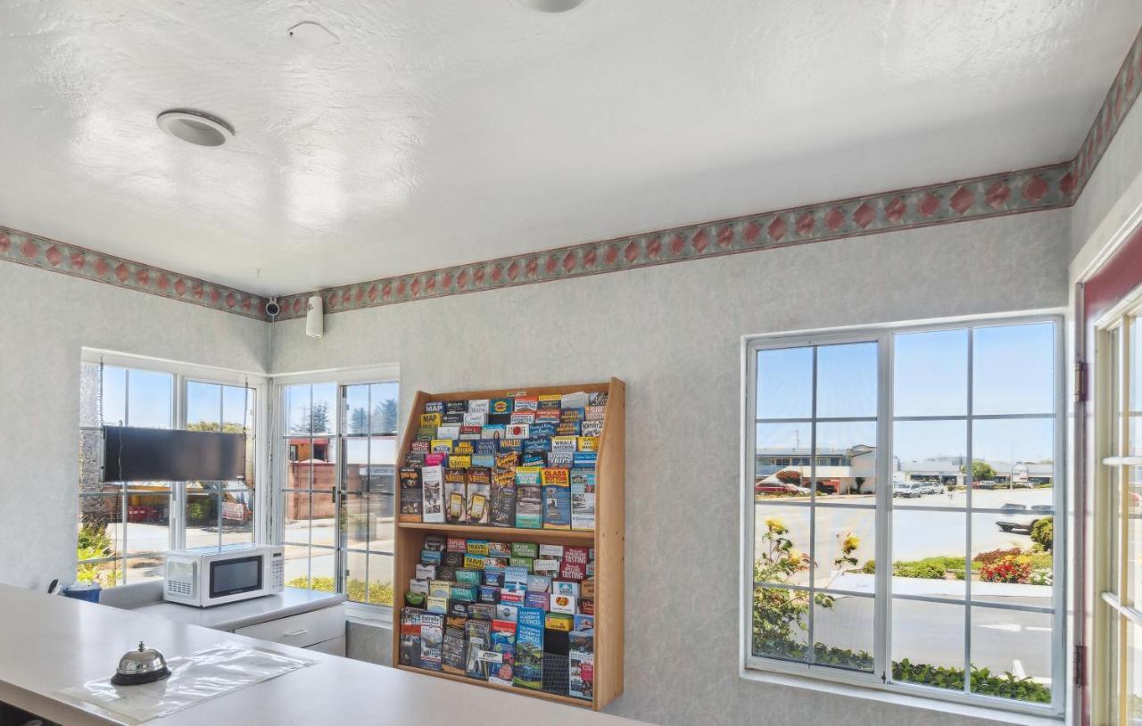 Discovery Inn Monterey Bay Seaside Dış mekan fotoğraf